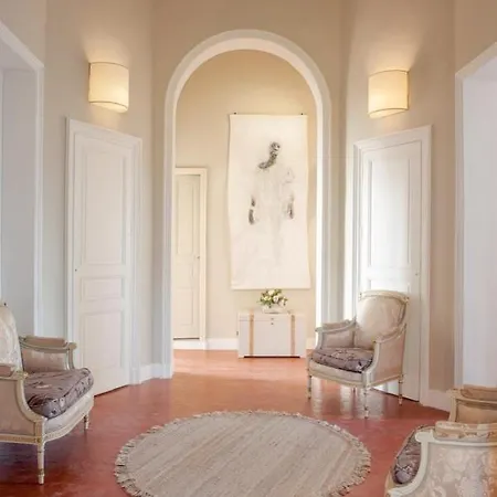 Propriete De Famille De 660M Avec Piscine & Parc * Nîmes