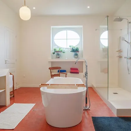Propriete De Famille De 660M Avec Piscine & Parc Dom wakacyjny Nîmes
